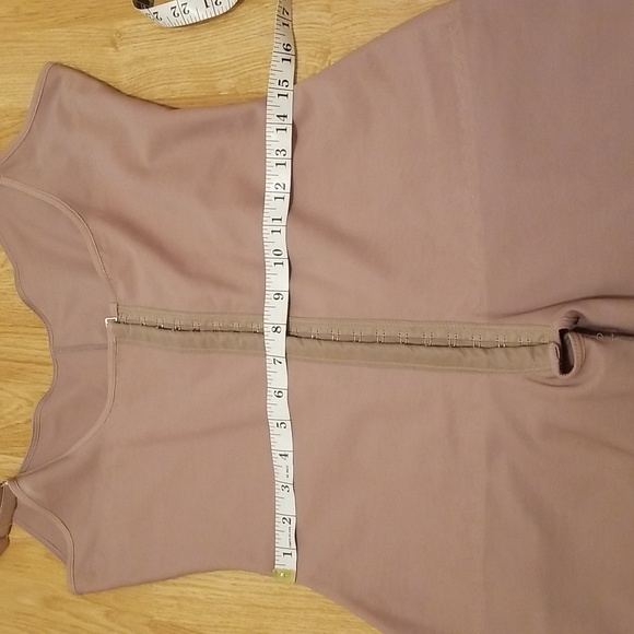 Ann Slim "The Original" Mid-Length Shapewear Size 44 - Picture 7 of 16